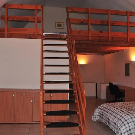 Esplanada Studios 3* Geel