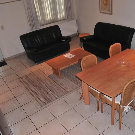 Aparthotel Esplanada Studios 3*